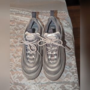 Grey Nike air Max women's 8